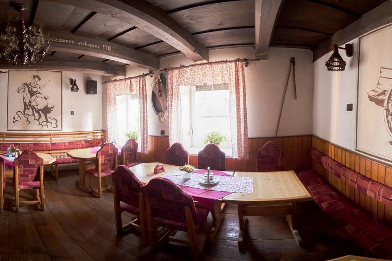 Vlachovo Motel Pod Stromisom מראה חיצוני תמונה